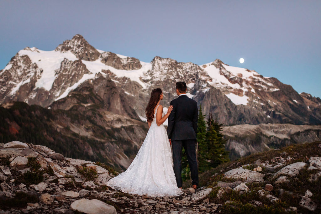 Newlyweds at their Artist Point elopement in Washington State